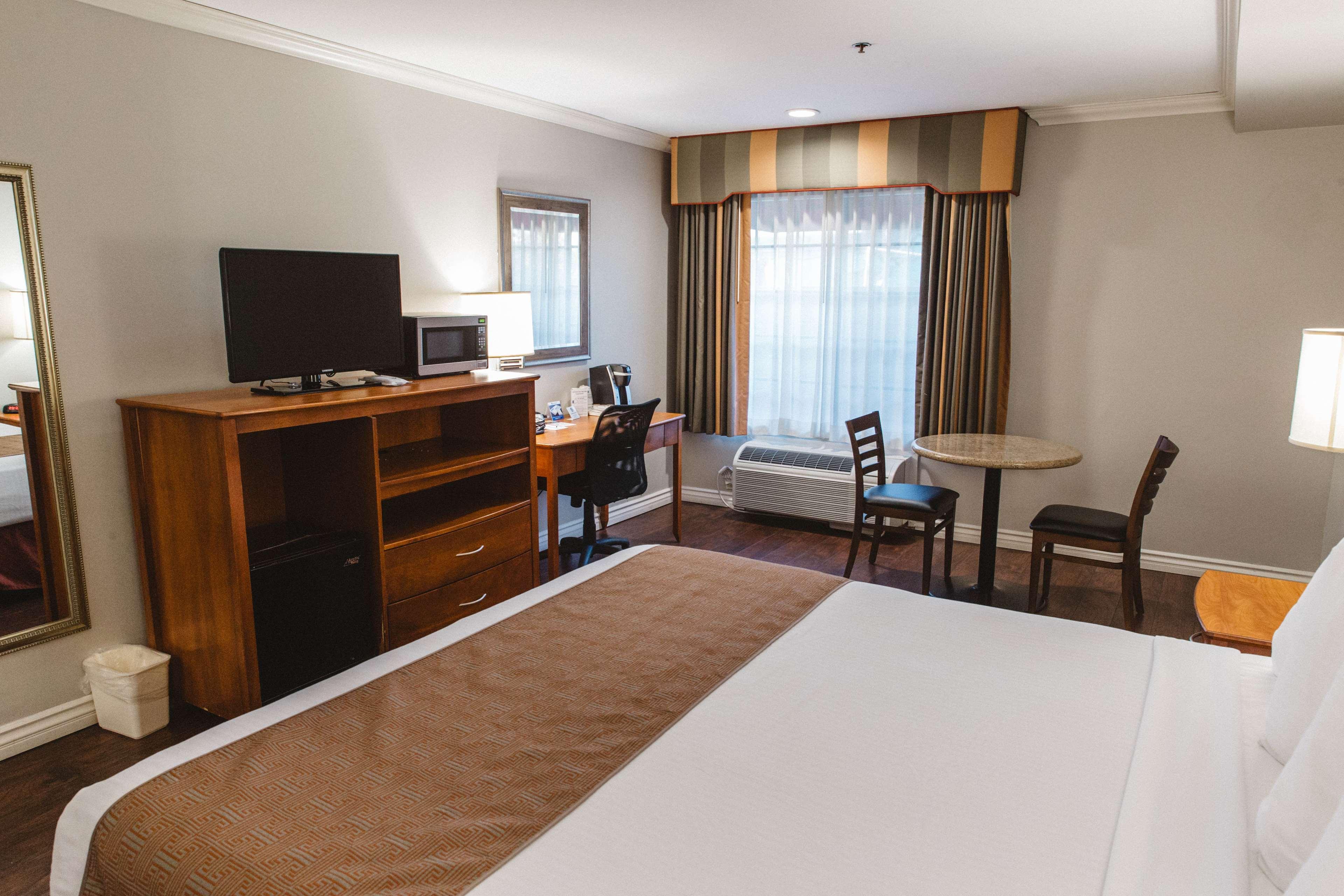 Best Western Palm Garden Inn Westminster Exteriör bild